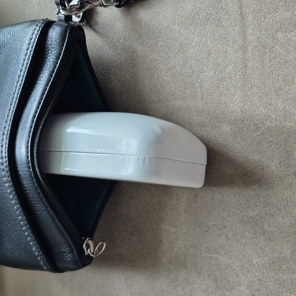 Coach - Leather clutch bag with strap. Colour: Black - Picture 9 of 9